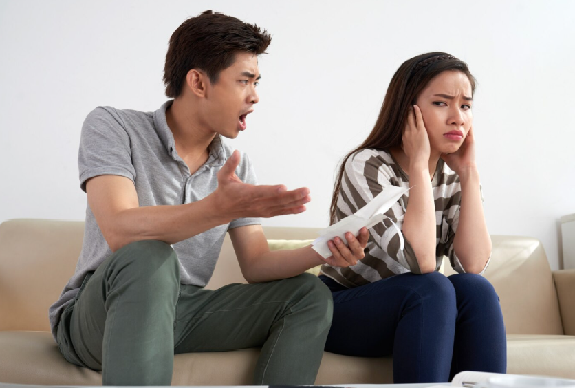 Chồng bắt vợ lo 25 triệu cho nhà nội du lịch, mặc kệ nhà ngoại