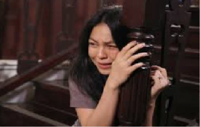 Chồng mất, mẹ chồng đuổi tôi ra đường với 200 triệu