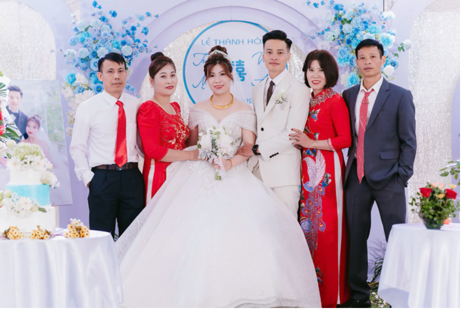 Cô gái Vĩnh Phúc lấy anh hàng xóm, ngày cưới nhà trai sang nấu cỗ nhờ