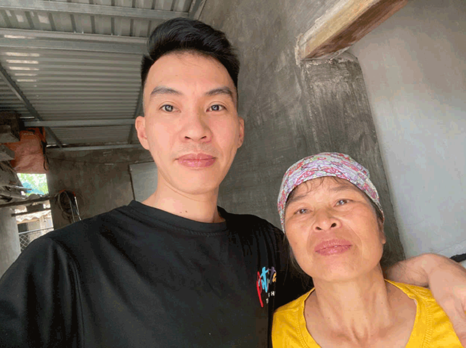 Hơn 30 năm gọi mẹ kế là ‘mẹ’, chàng trai Hưng Yên kể điều xúc động Hơn 30 năm gọi mẹ kế là ‘mẹ’, chàng trai Hưng Yên kể điều xúc động