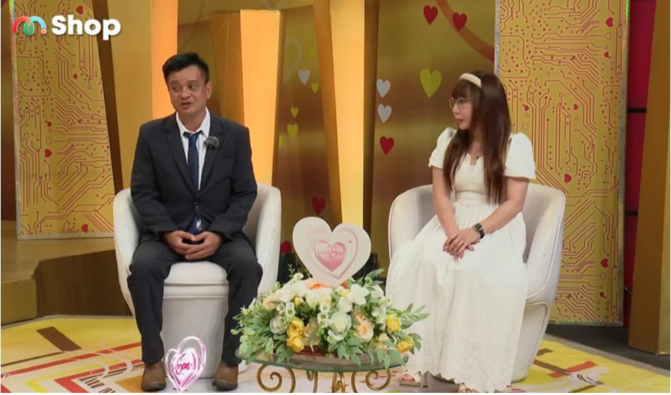 Lấy người khiếm thị bán tăm bông, mẹ đơn thân gặp cú sốc ngay sau đám cưới